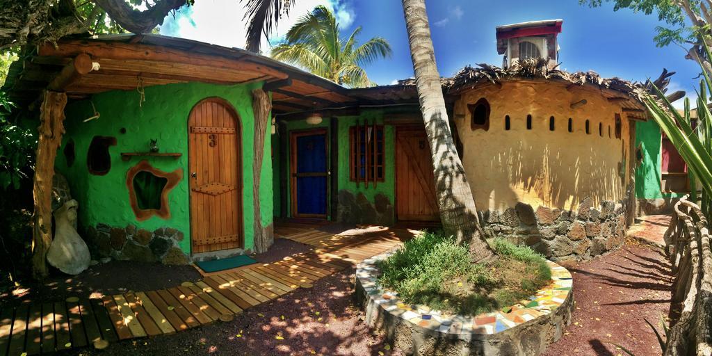 Lonesome George Ecolodge Puerto Ayora  Exterior foto